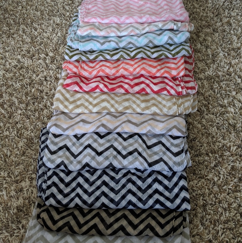 12 infinity scarves